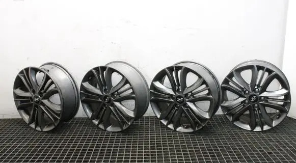 Hyundai ix35 R17 alloy rim 529102Y600