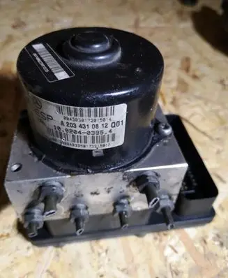 Mercedes-Benz CLK A209 C209 ABS Pump A2095452532