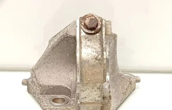 Renault Captur Driveshaft support bearing bracket 397742142R