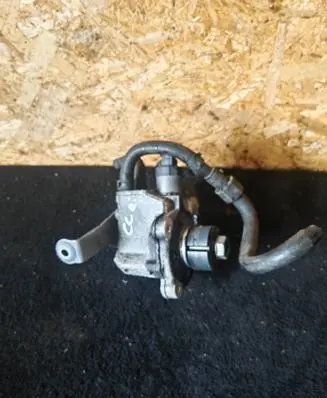 Volkswagen PASSAT CC Fuel injection high pressure pump 0445010526