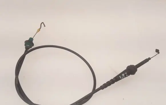 Volkswagen PASSAT B4 Throttle cable 3A1721555