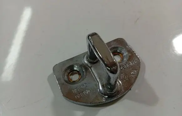 Renault Laguna III Front door lock loop/hook striker 219250D