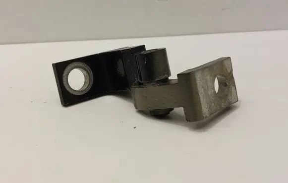 Volkswagen Tiguan Front door upper hinge 5N0831402