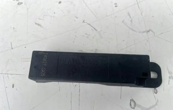 Mercedes-Benz E W212 Keyless (KESSY) go control unit/module A1668200075