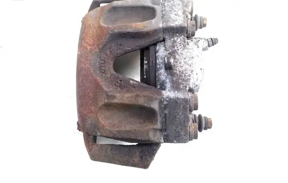 Mercedes-Benz E W212 Front brake caliper A2044213181