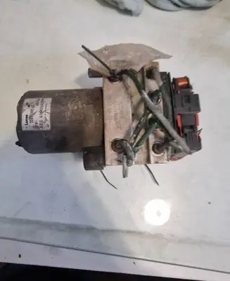 Opel Corsa B ABS Pump 32610392