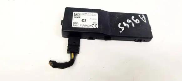 Opel Insignia A Door control unit/module F00HJ00471 13501980
