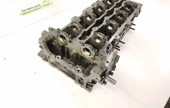 Mercedes-Benz E W212 Engine head DALISID3021 6510180201 A6510180201