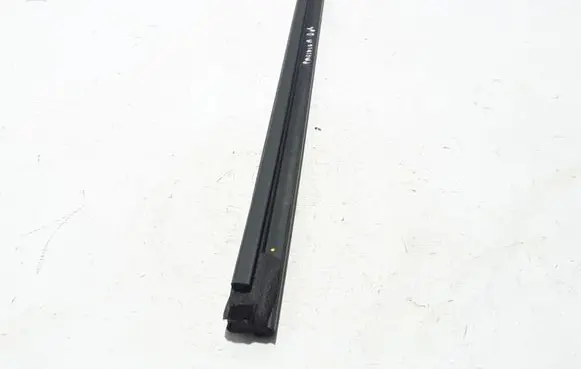 Chrysler Pacifica Front door trim bar 68188736AA