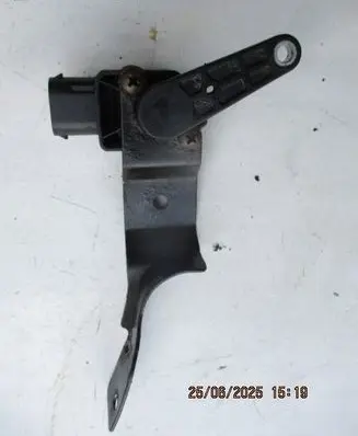 Mercedes-Benz C W204 Headlight/headlamp level sensor A0009050201
