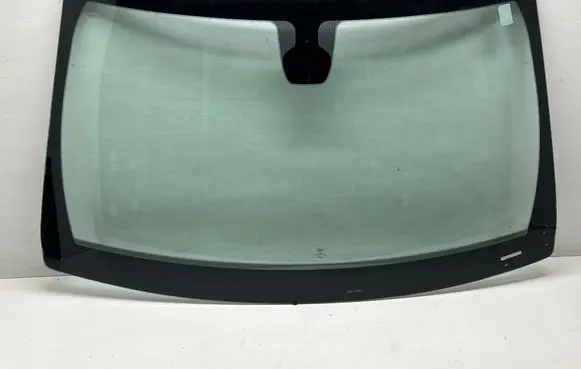 Dodge Durango III Front windscreen/windshield window DOT563AS1M848 DW02028