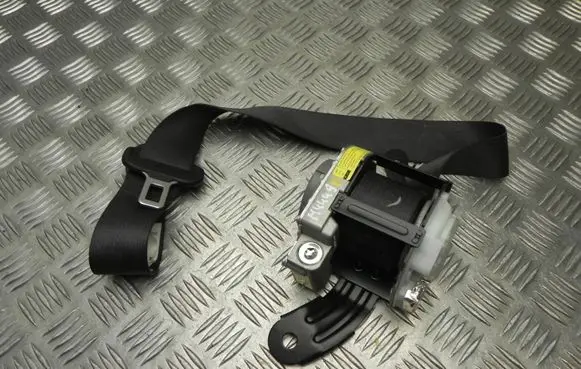 Lexus IS 220D-250-350 Front seatbelt TKAF0EF701P M4449