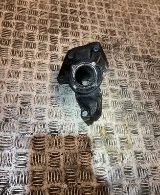 Mercedes-Benz E W211 Engine mounting bracket 6462230504 A6462230504