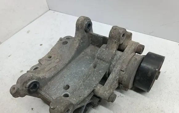 Citroen C3 Generator/alternator bracket 9637349380