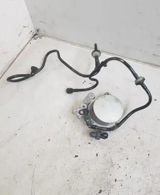 Peugeot 508 RXH Vacuum pump 9673836180