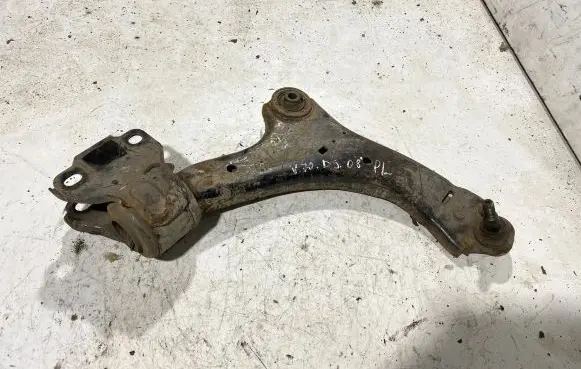 Volvo V70 Front lower control arm/wishbone