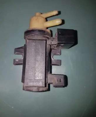 Opel Zafira C Turbo solenoid valve 55566898