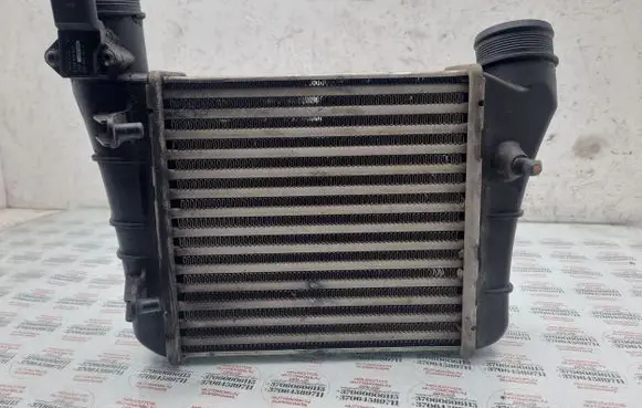 Audi A4 S4 B7 8E 8H Intercooler radiator 8E0145805T