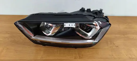 Volkswagen Golf Sportsvan Headlight/headlamp 518941039A