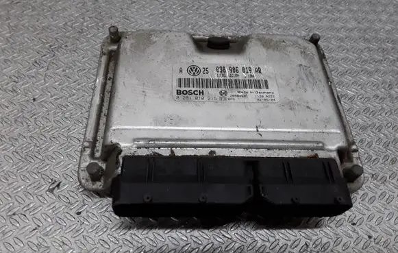 Volkswagen Golf IV Engine control unit/module 0281010215 038906019AR