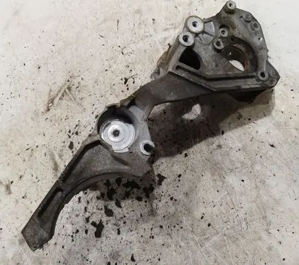 Volkswagen Golf VI Generator/alternator bracket 03L903143Q