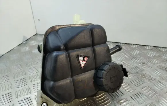 Mercedes-Benz GLE (W166 - C292) Coolant expansion tank/reservoir 1665000049