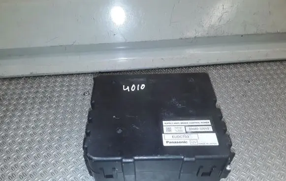 Toyota Prius (XW20) Brake system control unit/module 8968033010