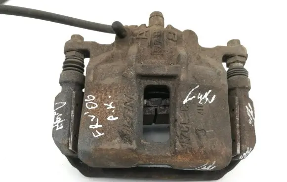 Honda FR-V Front brake caliper