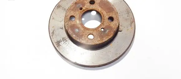 Toyota Yaris Front brake disc ventiliuojamas
