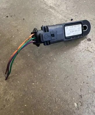 Nissan Note (E11) Air pressure sensor 8200168253 0281002566 8200185545