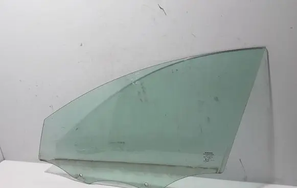 Volvo V60 Front door window glass four-door 31385412