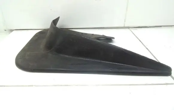 Mazda 323 Rear mudguard 