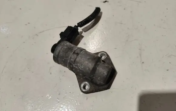 Mazda 5 Idle control valve (regulator) Zj0120660