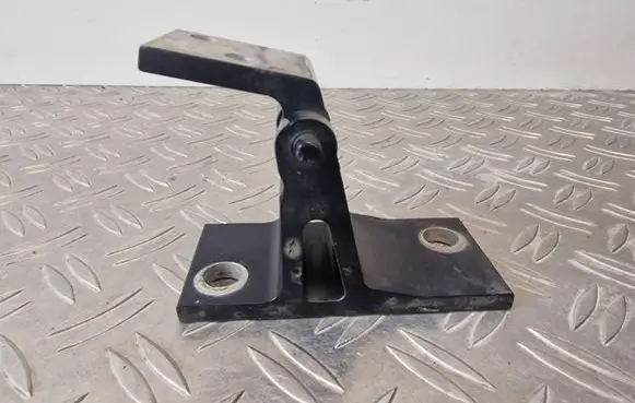 Audi A8 S8 D2 4D Front door upper hinge 4D0831402
