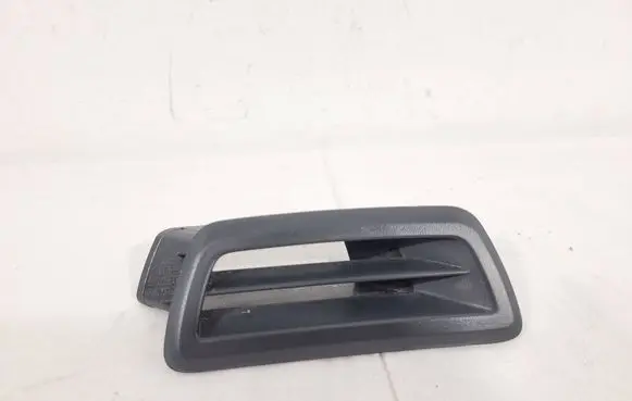 Volvo XC70 Dashboard air vent grill cover trim 9165756
