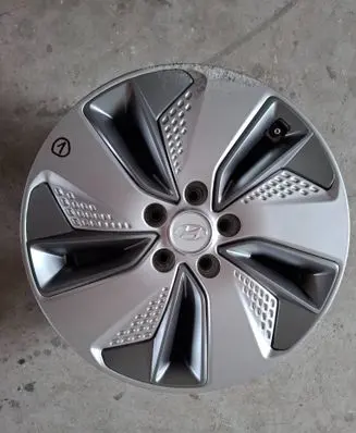 Hyundai Kona I R17 alloy rim 52910-K4000