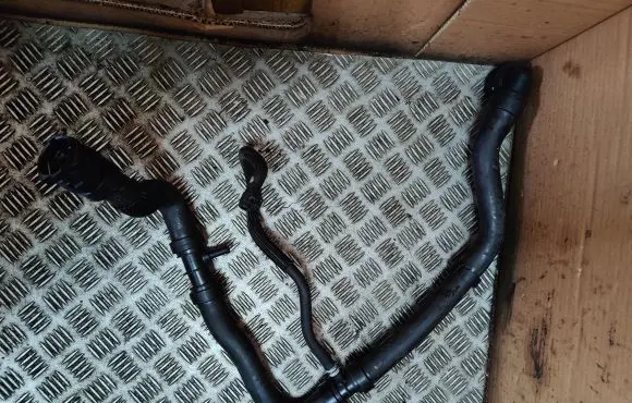 Opel Vivaro Engine coolant pipe/hose 019941900213