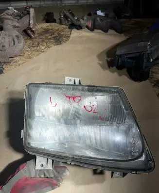 Mercedes-Benz Vito Viano W638 Headlight/headlamp 6388202061k5 1902029069