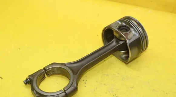 Audi A6 Allroad C5 Piston with connecting rod