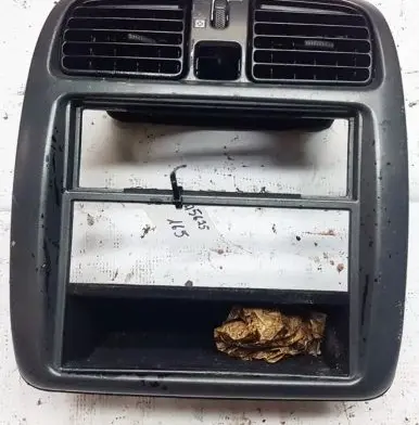 Dash center air vent grill