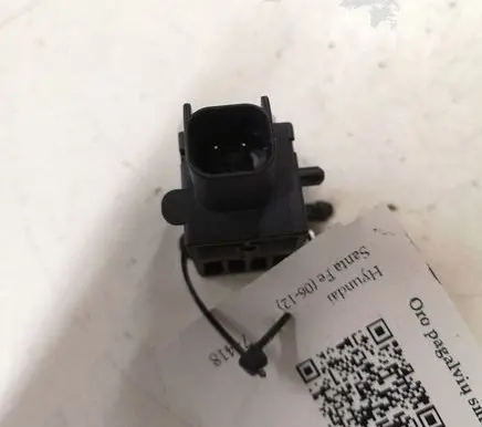 Hyundai Santa Fe Airbag deployment crash/impact sensor 959202B000