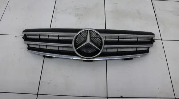 Mercedes-Benz CLK A209 C209 Front bumper upper radiator grill A2098800123