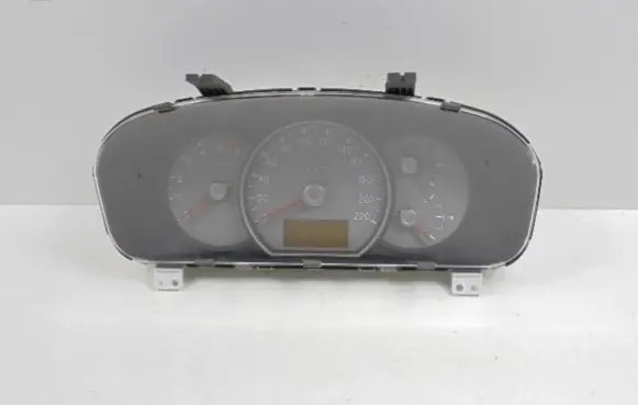 KIA Carens II Speedometer (instrument cluster) 94003-1D830