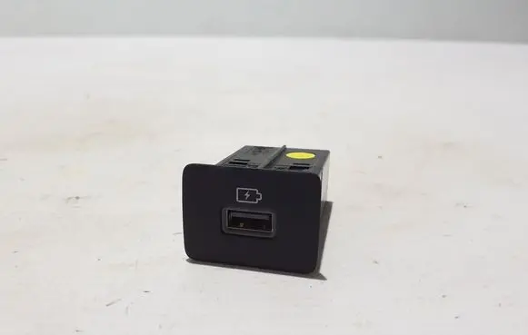 Dacia Duster II USB socket connector 280239782R
