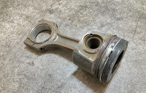 BMW 3 F30 F35 F31 Piston with connecting rod 