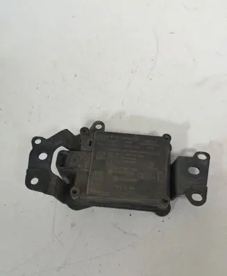 Toyota Camry VIII XV70 Distronic sensor radar 8821033140