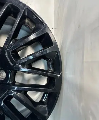 R19 alloy rim