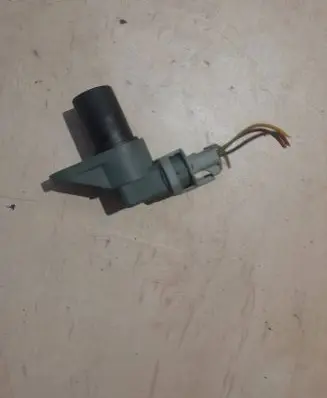 Mercedes-Benz C W203 Camshaft position sensor F602375 6028 A004153