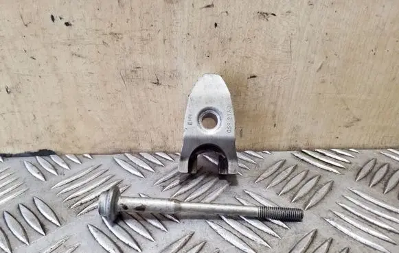 Audi A6 C7 Fuel Injector clamp holder 059216J