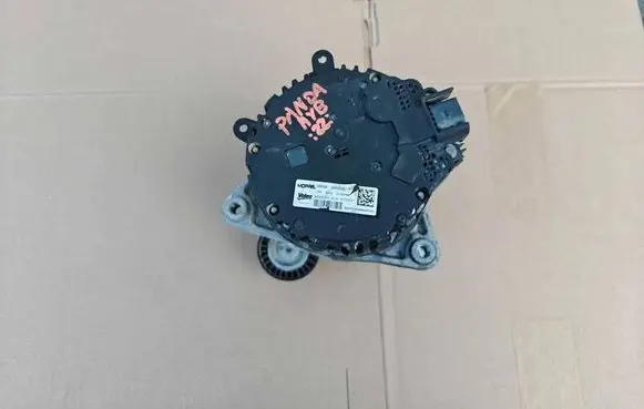 Fiat 500 Generator/alternator 00522087180 2740599A 823291032